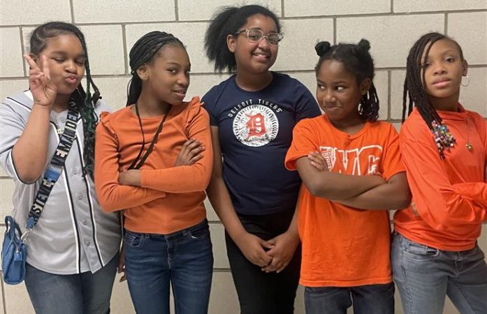  Kids wearing Tigers gear